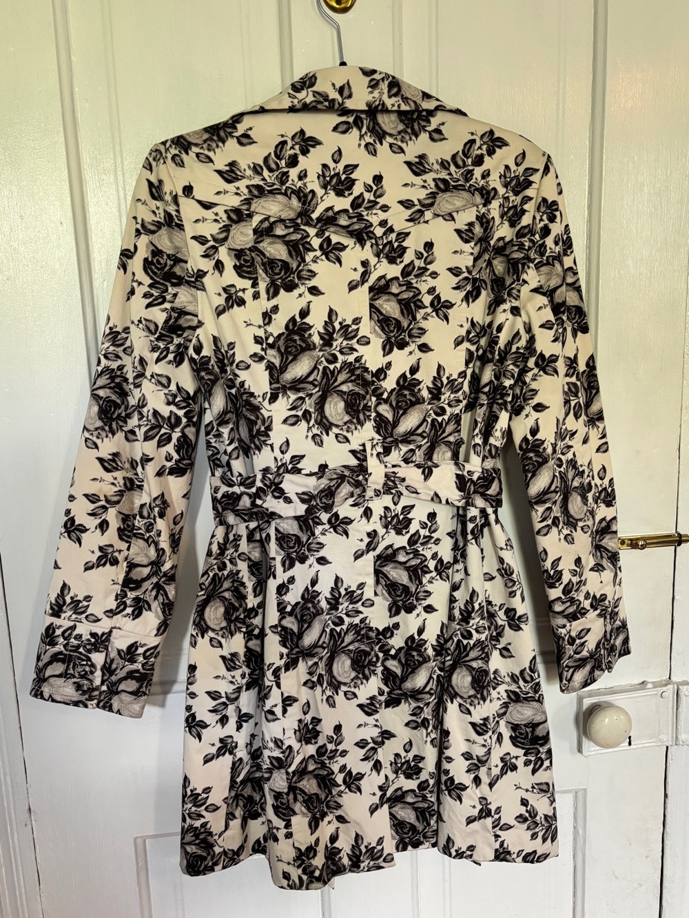 White House Black Market Trench Coat M - Picture 5 of 7